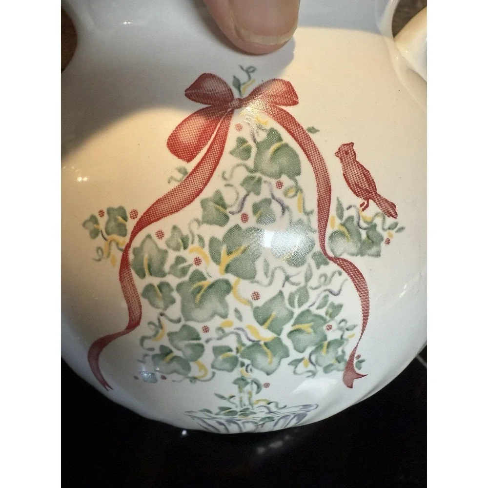 Corelle Holiday Tea Pot‎ Stoneware Callaway Christmas Ivy Topiary Teapot